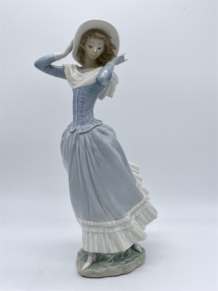 Rust Belt Revival Online Auctions Lladro Spring Breeze Figurine 3593