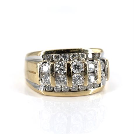 Contemporary Gold and 1.50 Ct Diamond Ring