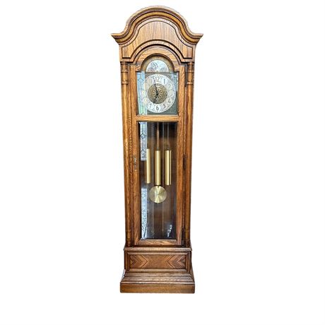 Vintage Howard Miller Clock Company Tall Grandfather Clock, circa 1977