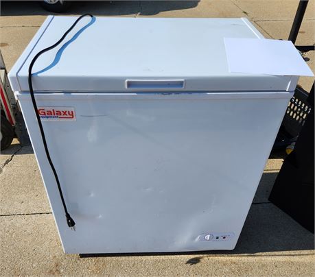 Galaxy 5.2cu.ft. Commercial Chest Freezer