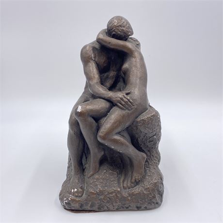 1966 Austin Products Kissing Lovers Chalkware Statue