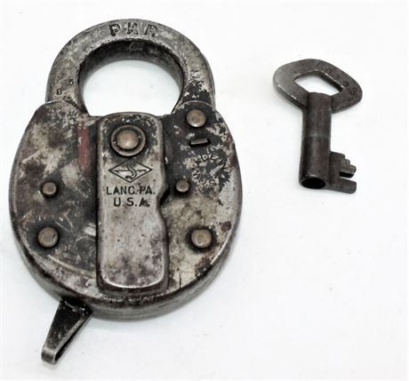 Penn Railroad pad lock & key