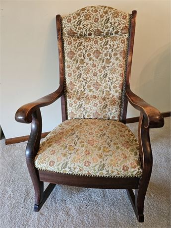 Rust Belt Revival Online Auctions - Taylor's Antique Wooden Upholstered ...