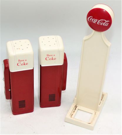 7 1/2" Coca Cola shakers set