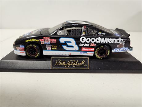 Dale Earnhardt #3 Goodwrench Diecast