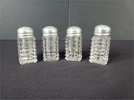 Anchor Hocking Manhattan Glass Salt & Pepper Shakers (4)