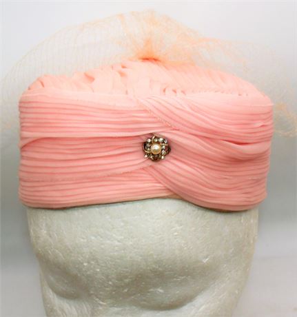 VTG hat pearl pin & netting