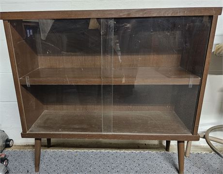 Mid Century Modern Display Cabinet/Bookcase with Sliding Glass Doors