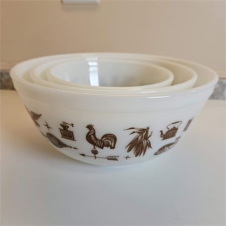 Pyrex Early American Nesting Bowls 401, 402, 403