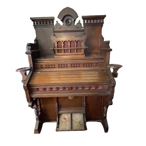 Rust Belt Revival Online Auctions 1865 J. Estey & Co. Pump Organ