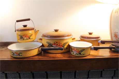 Vintage Sears Merry Mushroom Enamel Cookware Pots and Pans