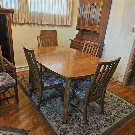 Dining Room Table, Chairs, 2 Leaves
