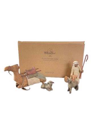 Willow Tree Shepard and Stable Animals 4 Pc Set with box