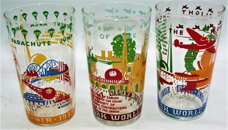VTG Worlds Fair Tumblers 1939 glasses