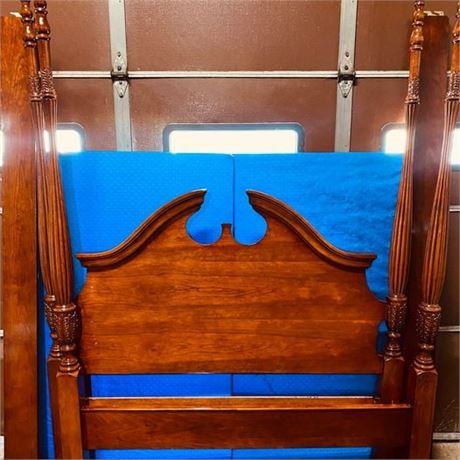 Vintage American Drew Cherry Grove Pediment Rice/Wheat Carved QUEEN Poster Bed