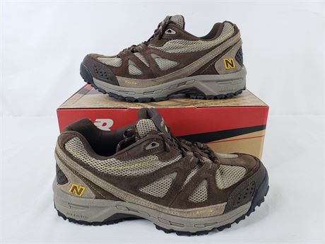 New Balance Shoes Hikers Women's Size 8