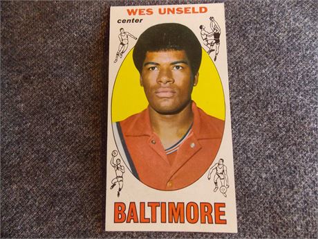 1969-70 Topps #56 Wes Unseld rookie card