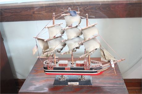 "Flying Cloud" Model Ship