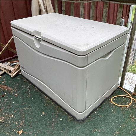 Lifetime 80 Gallon Outdoor Storage Box