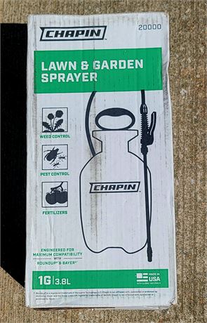 Still in box Chapin Lawn and Garden Sprayer - 1 gallon