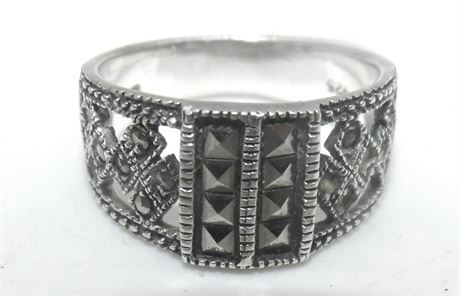 Rust Belt Revival Online Auctions - Sterling silver marcasite ring