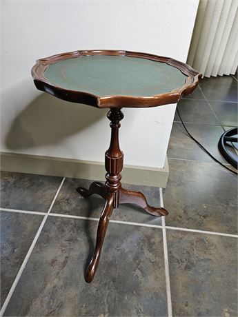 Bombay Company Pie Crust Leather Top Accent Side Table