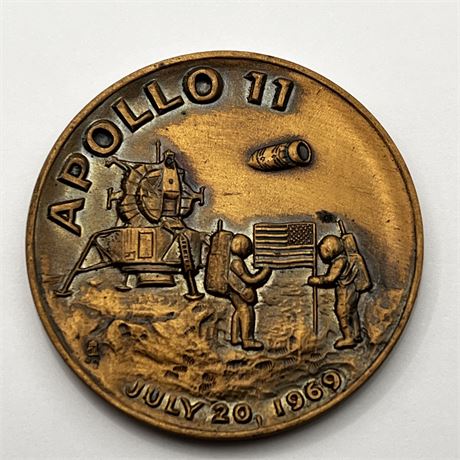 Rust Belt Revival Online Auctions - 1969 Apollo 11 American Mint Medal ...