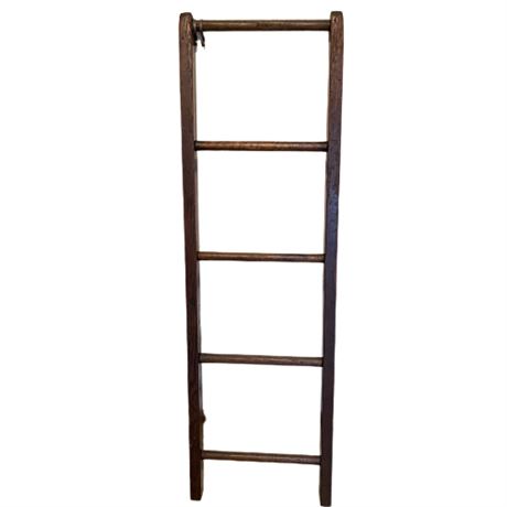 Antique Farmhouse Quilt Ladder/Rack