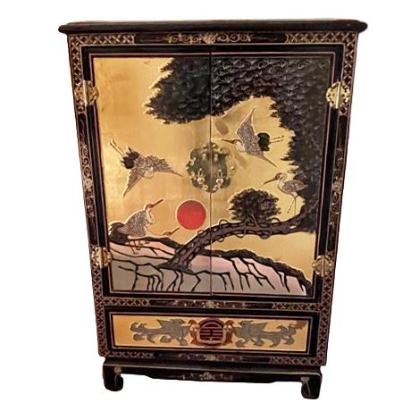 Chinese Gold Lacquer Cabinet, Crane Design