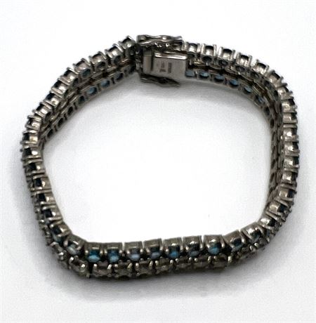 Beautiful Blue Topaz Bracelet 8"