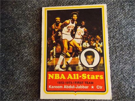 1973-74 Topps #50 Kareem Abdul-Jabbar