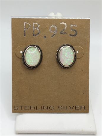 Beautiful PB 925 Sterling Silver Oval Pearl Earrings 1/2"
