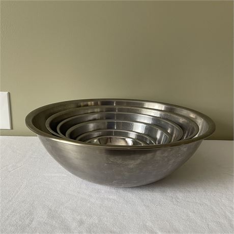 Lot of 7 Stainless Steel Various Sized Nesting Mixing Bowls
