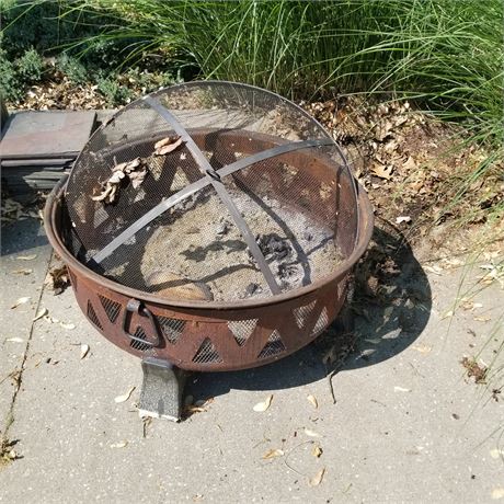 Firepit with Cover