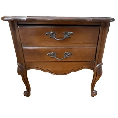 Traditional Cherry Queen Anne Style Side Table