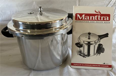 Manttra Pressure cooker