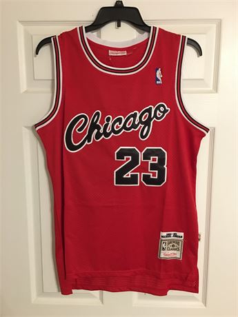 Chicago Bull Michael Jordan Signed 1984-85 Jersey X-Large Authenticated