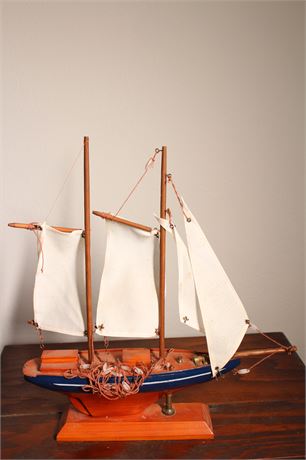 Model Ship, Gaff Rig Schooner