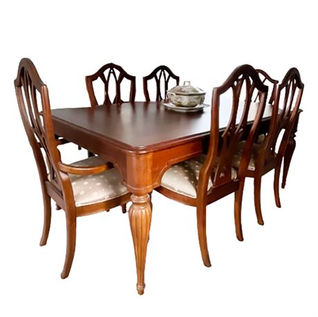 Stanley Furniture Dining Table and Chairs