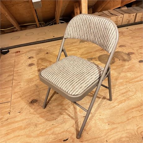 Bid On Everything Set Of Ten Deluxe Fabric Folding Chairs   850c5baf 9187 4748 Afa5 321dc23ef867 Fullsize 