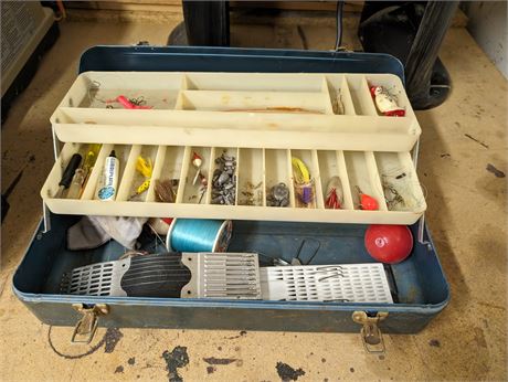 Old Pal Metal Tackle Box and Contents