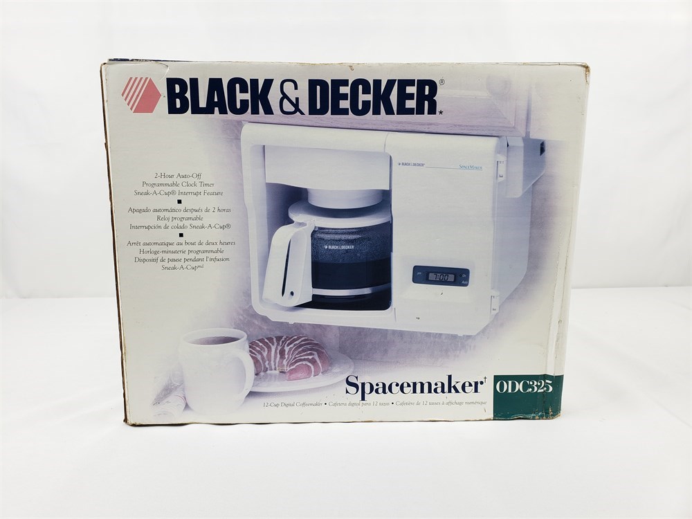 Vintage Black and Decker SPACESAVER 10 Cups Coffee Maker Coffee