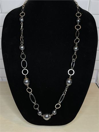 Large Faux Pearl Bead and Oval Link Necklace