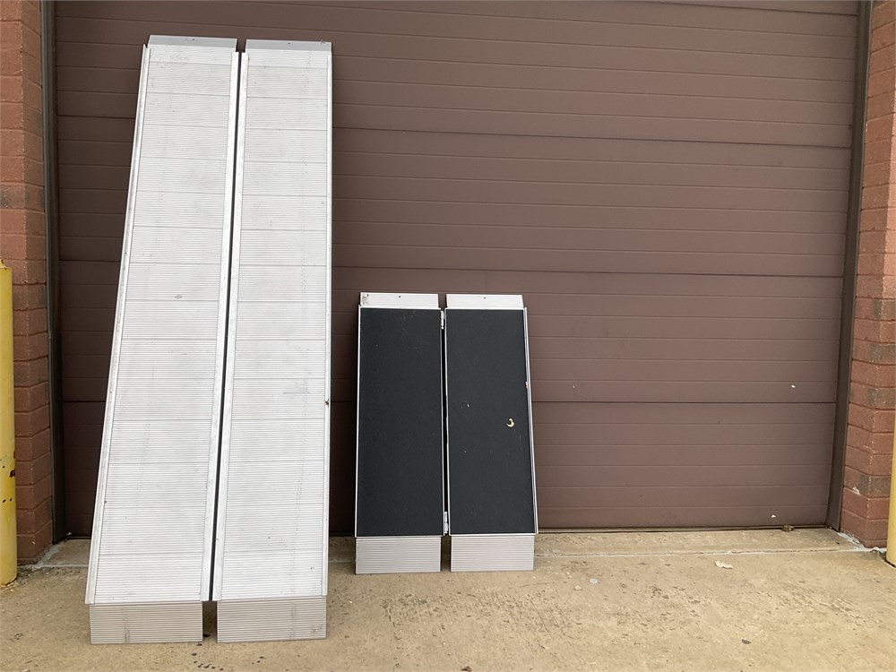 Rust Belt Revival Online Auctions - EZ ACCESS Singlefold Aluminum Ramps