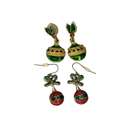 Two Sets Ornament Pierced Earrings