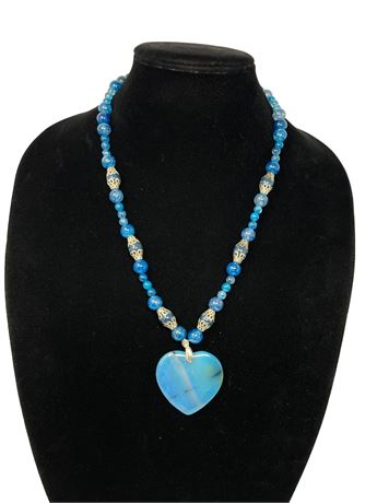 Blue Semi Precious Stone Veined Heart Pendant Necklace