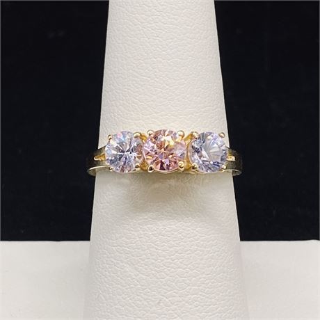 10k Gold Pale Purple and Pink Sapphire 3 Stone Round Cut Ring - Size 7