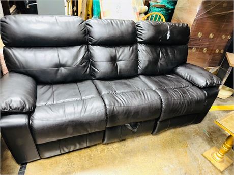 NEW Ashley Furniture Black Leather Duel Recliner Sofa with Pull Down Tray and St