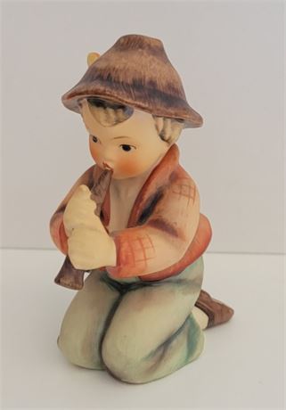 W. Goebel LITTLE TOOTER figurine