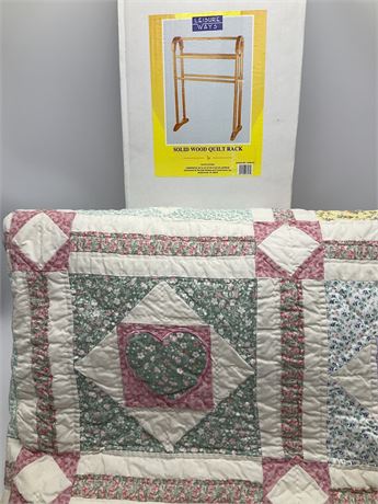Sweet Heart Patchwork Quilt & Solid Wood Quilt Rack